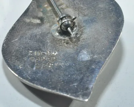 Ovanlig silver brosch 22,1 gr L 12,5 cm Vikt: 22,1 g