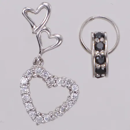Hänge, hjärta med vita stenar, längd 24mm, My G, Hänge med svarta stenar, längd 12mm, 925/1000 silver Vikt: 2,6 g