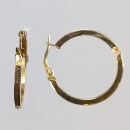 Ett par örhängen, creoler, Ø24mm, bredd 2mm, buckliga, 18K Vikt: 1,7 g