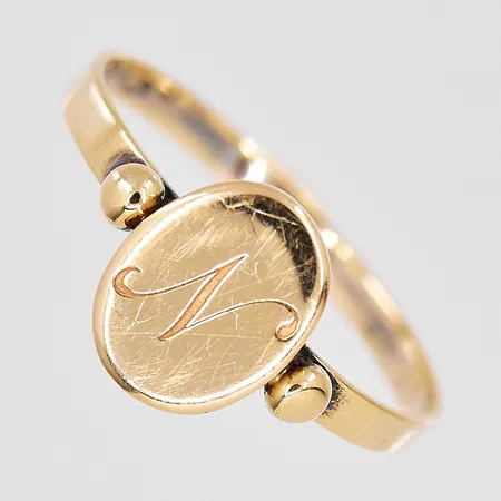 Ring, stl 18½, monogram N, 14K Vikt: 1,4 g