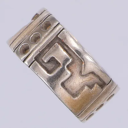 Ring, mönstrad, stl 19, Mexico, 925/1000 silver Vikt: 8,1 g