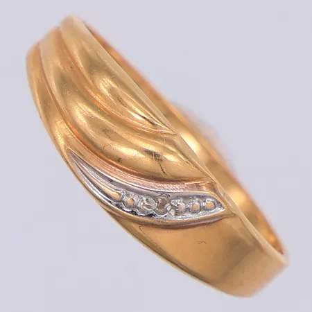 Ring, diamant ca 0,008ct, stl 17¼, kattfotstämpel, 18K Vikt: 1,8 g