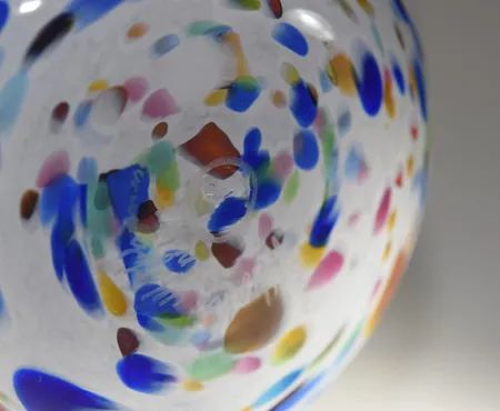 skål av Ulf Johansson Nr 17 Sjöhyllan, Diam 13,5 cm Höjd 10 cm Vikt: 0 g Skickas med postpaket.