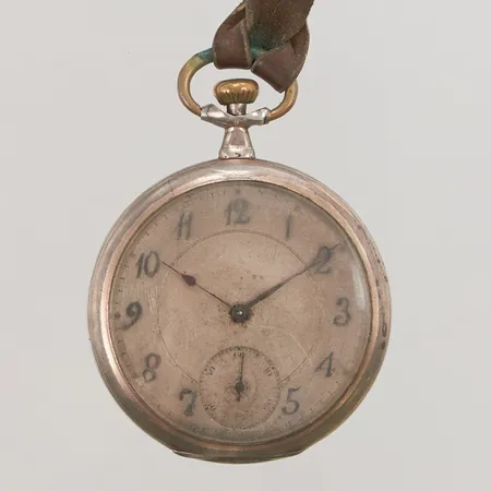 Fickur, 50mm, Oscar Moser & Cie, boettnr:188624, servicebehov, defekt fjäder, 800/1000 silver, 65,1g.