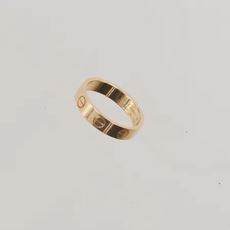 Ring Cartier, Love, Ø15 (47), bredd: 4mm, snr: SQV064, certifikat samt kvittokopia från 18/3:e 2023 tillkommer, reseetui, box, ytterkartong, 18K, 2,9g.