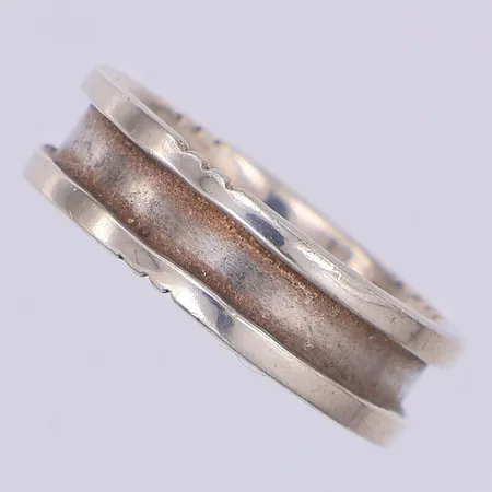 Ring mönstrad, stl 17, 925/1000 silver Vikt: 4,3 g