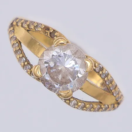 Ring, vita stenar, stl 16, en sten saknas, 18K Vikt: 3 g