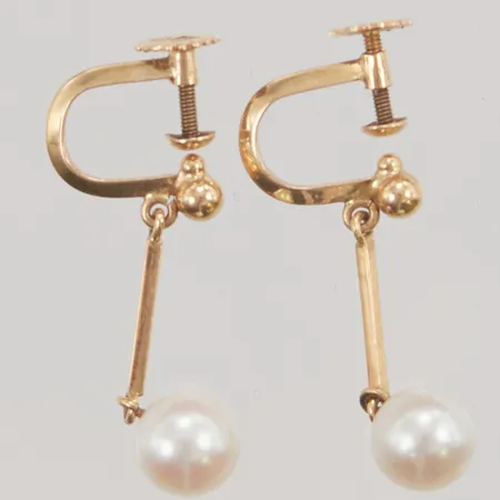 Örhängen, odlade sötvattenpärlor, 25mm, skruvfästen, 18K, 2,8g.