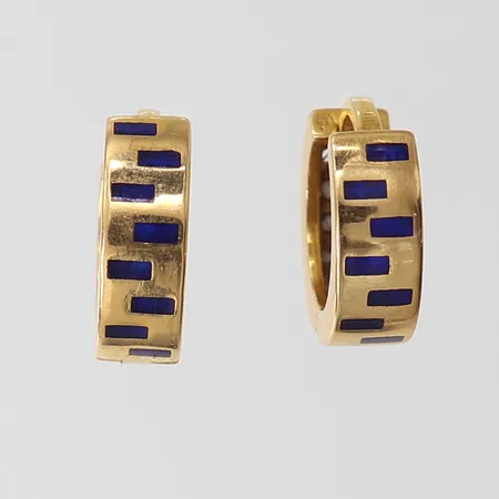 Ett par örhängen, Ø9,5mm, 18K.  Vikt: 4,3 g