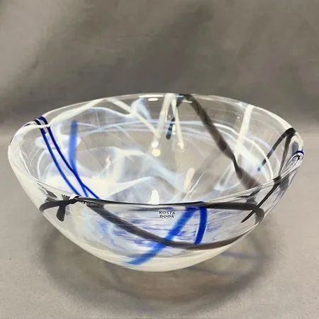 Skål Kosta Boda, Anna Ehrner, Contrast, höjd 10cm, Ø22cm. Skickas med paket.