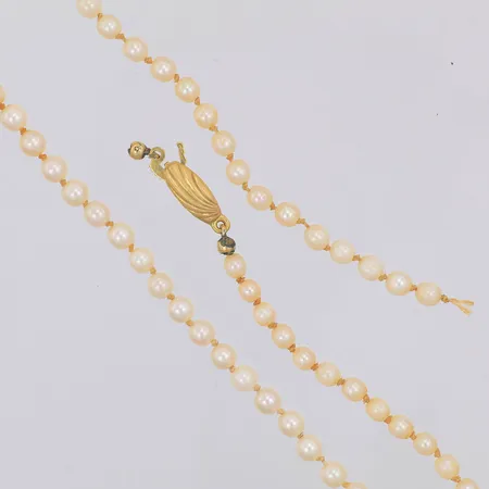 Pärlcollier, 55cm, defekt, av, lås 18K Vikt: 0,8 g