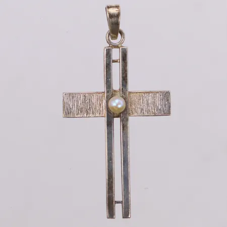 Hänge, kors med pärla, längd 40mm, importstämpel,  835/1000 silver Vikt: 2,5 g