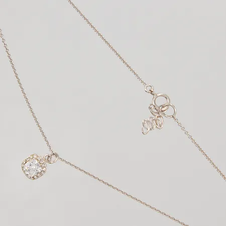 Kedja med integrerat hänge, längd 40-43cm, bredd 0,7mm, hänges mått ca 7x13mm, Silver 925/1000 Vikt: 2,1 g