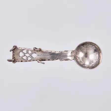 Brosch, sked, längd: ca 4,8cm, bredd: ca 5-15mm, år 1933, 830/1000 Silver Vikt: 2,8 g