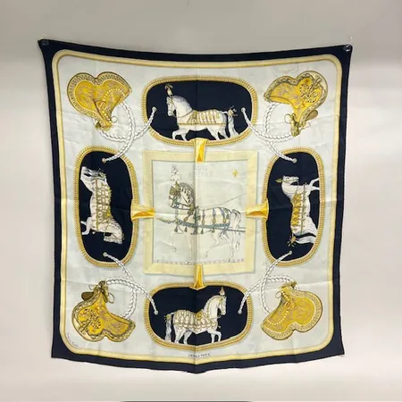 Scarf Hermès, Grand Apparat, design Jaques Eudel, ca 87x90cm, silke, fläckar, blekt, tråddragning, inga tillbehör