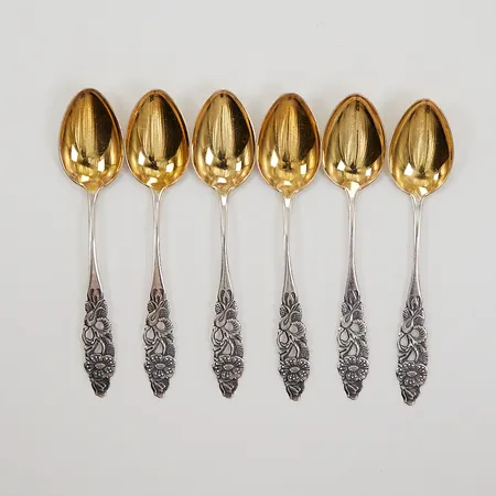 6 Skedar, längd 112mm, delvis förgyllda, Silver 830/1000 Vikt: 49 g