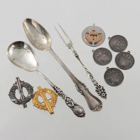 Graverat och defekt silver Vikt: 87,6 g