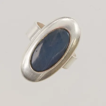 Ring, labradorit, Ø19, bredd: 5,9-28,8mm, 925/1000 silver, 10,4g.