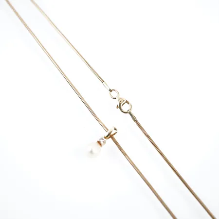 Collier pärl- och diamant hänge , 42cm, bredd 1,5mm, hänge 15mm, 14k Vikt: 4,7 g