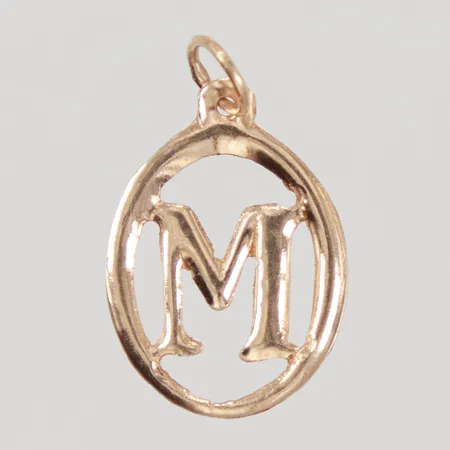 Hänge, bokstav M, längd inklusive ögla 18,5mm, bredd 11,6mm, mindre ojämnheter, ostämplad, 18K, Vikt: 0,2 g