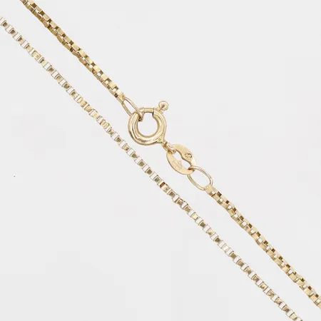 Kedja, Venezia, längd: 48 cm, bredd: 1 mm, ojämnheter, slitage, 18K guld. Vikt: 3,2 g