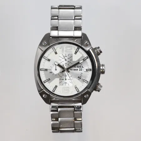 Herrur Diesel Ø50mm ref nr. DZ-4203 boett nr. 861509, kronograf, datum, stållänk, med slitage, går ej (troligen batteribyte), med box 