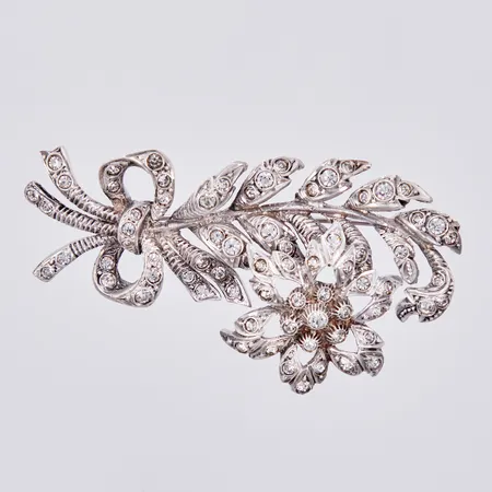 Brosch med stenar, längd: ca 6,2cm, bredd: ca 20-35mm, 830/1000 silver Vikt: 17,3 g