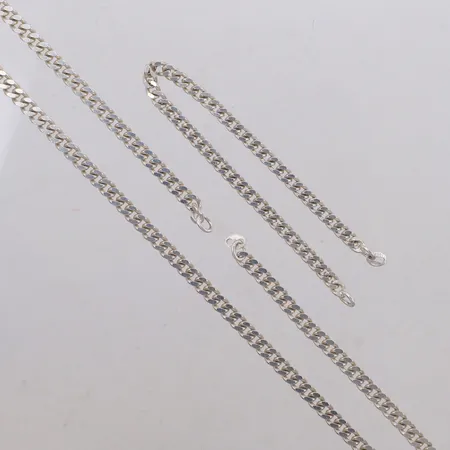 Kedja, 48,5cm, 1 Armband, 16cm, Pansar, båda saknar lås, 925/1000 silver Vikt: 27 g