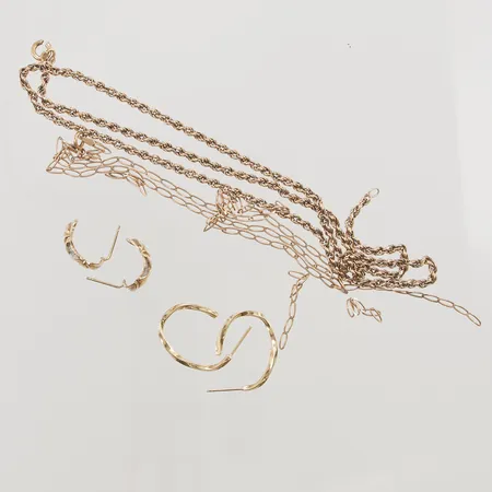 Diverse guld, ddefekt, 9K, 11,4g.