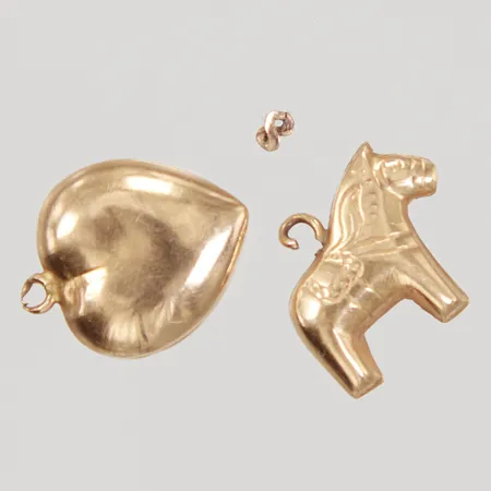 2 Hängen, defekta, 14K, Vikt: 1,4 g