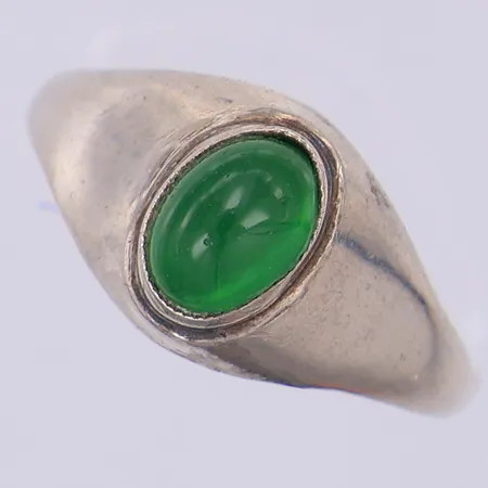 Ring, grön sten, stl 17¼, 830/1000 silver Vikt: 2,6 g