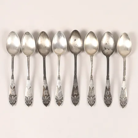 Åtta kaffeskedar, modell Empire, gravyr, längd 124mm, silver Vikt: 104,7 g