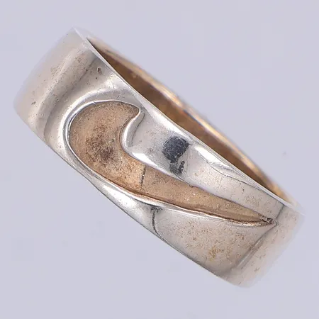 Ring, logga, stl 19¼, 925/1000 silver Vikt: 5,6 g