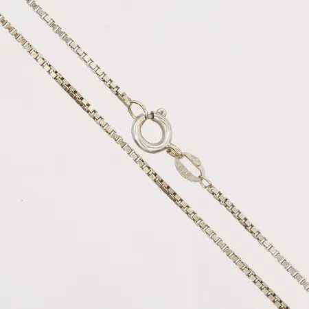 Kedja, Venezia, längd: 44,5 cm, bredd: 1 mm, 18K vitguld. Vikt: 3,2 g