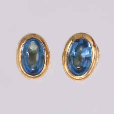 Ett par Örhängen med blå topas, Efva Attling, Love Bead, mått ca 7,5x5,5 mm, höjd ca 4,5mm, 18K Vikt: 2,1 g