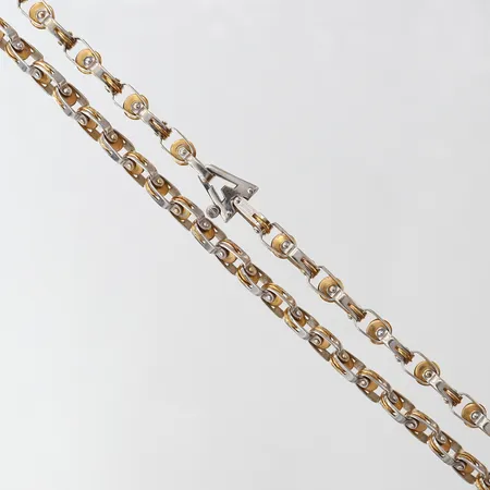 Kedja, längd 51,5cm, bredd 5mm, tvåfärgat 18K.  Vikt: 39 g