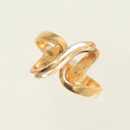 Ring, stl 18, bredd 2,5-14,5mm, saknar stenar, defekt, 18K Vikt: 4,2 g