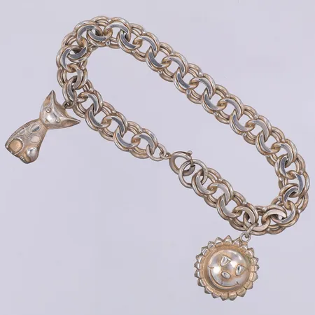 Armband, Bismarck, 19cm, bredd 9mm, 2 berlocker, 830/1000 silver Vikt: 25,7 g