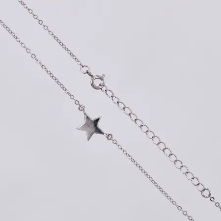 Collier, Stjärna, längd: ca 38-43,5cm, bredd: ca 1-10mm, 925/1000, silver Vikt: 1,8 g