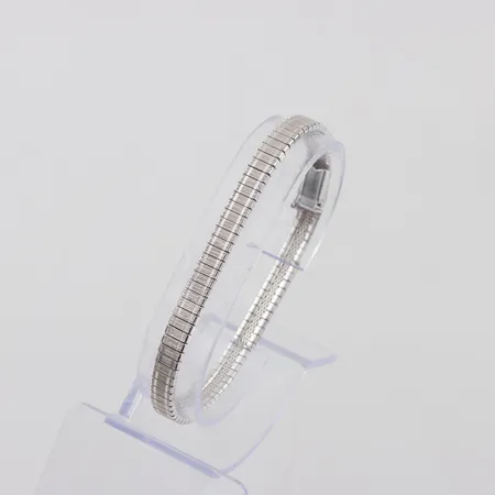 Armband, längd 19cm, bredd 5,8mm, silver Vikt: 16,8 g
