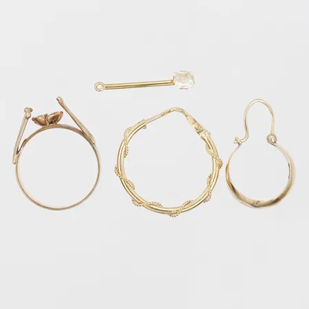 Diverse guld, sten, skadat, defekt, 18K  Vikt: 5,4 g