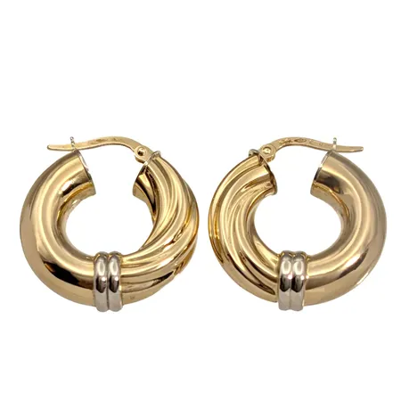 Örhängen Creoler, 18K guld, kraftigare modell, UnoAErre Italien, storlek 21x23 mm, tjocklek 6,3 - 7 mm, minimalt märke, fint skick Vikt: 5 g