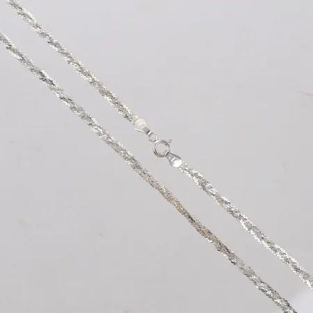 Collier, flätat, längd 43cm, GHA, 925/1000 silver Vikt: 7,4 g