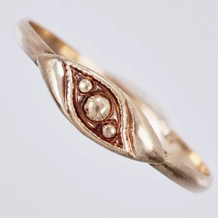 Ring stl: 17, bredd ca 1-4mm, 14K Vikt: 0,6 g