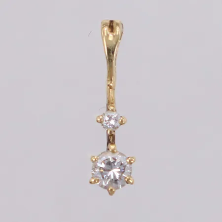 Hänge, 12mm, med diamanter 1xca 0,14ct, 1xca 0,02ct, ostämplad 14K Vikt: 0,5 g