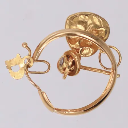 2 Hängen 2 Örhängen, defekt, 18K Vikt: 1 g