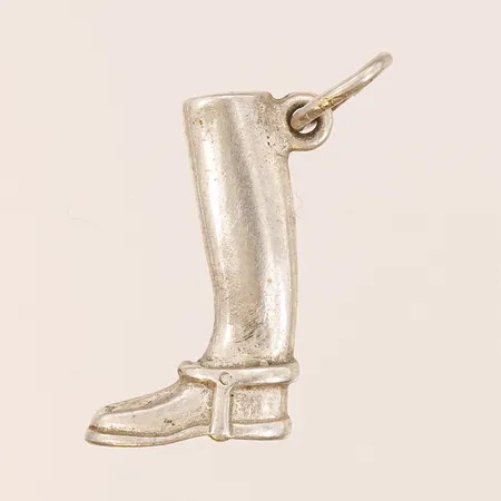Hänge, Sko, ca 17x10, silver. Vikt: 1,9 g