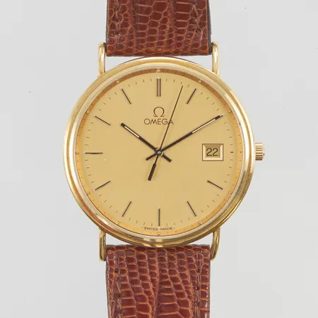 Herrur Omega 18K, 32,6mm, quartz, srn: 55177073, gravyr, batteribyte krävs, läderband i original, inga tillbehör