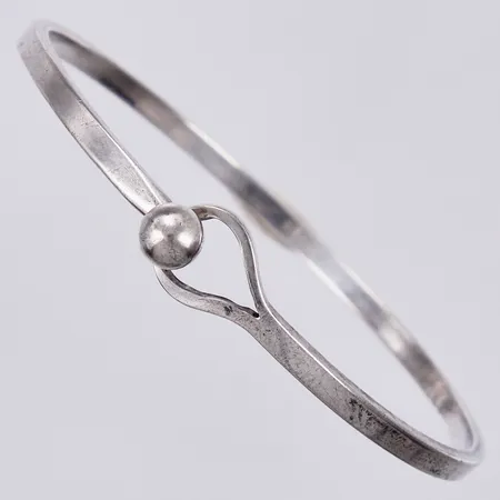Stel armring, öppningsbar, inner Ø ca 59mm, bredd: ca 3mm, Weissenberg Konsthantverk H-J år 1974, 830/1000, silver Vikt: 11,7 g