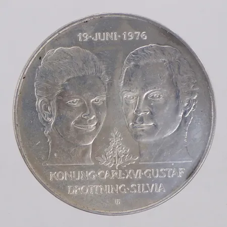 Minnesmynt, 50kr, Bröllopet mellan Konung Carl XVI Gustaf och Drottning Silvia, 19 juni 1976, 925/1000 silver Vikt: 26,9 g
